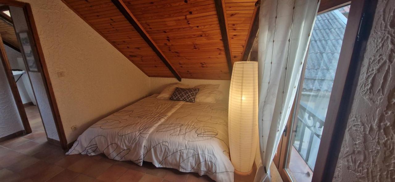 Maison La Finiere: Alpes-maritimes Village Retreat Near