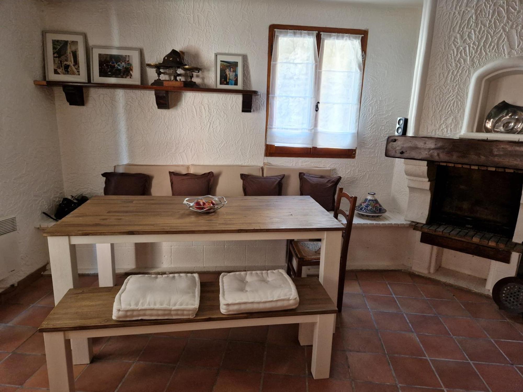 Maison La Finiere: Alpes-maritimes Village Retreat Near Holiday home Isola
